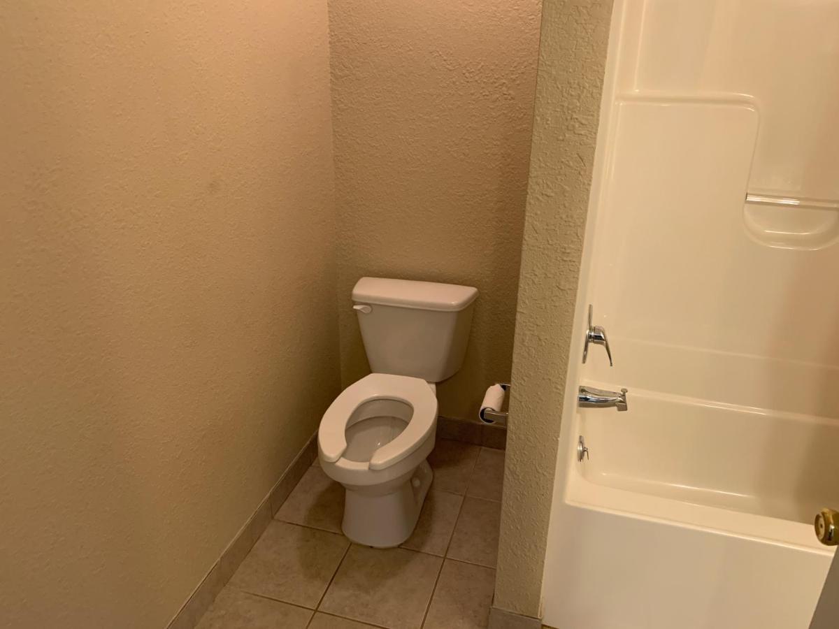 Wayne Motel Fort Wayne Dış mekan fotoğraf
